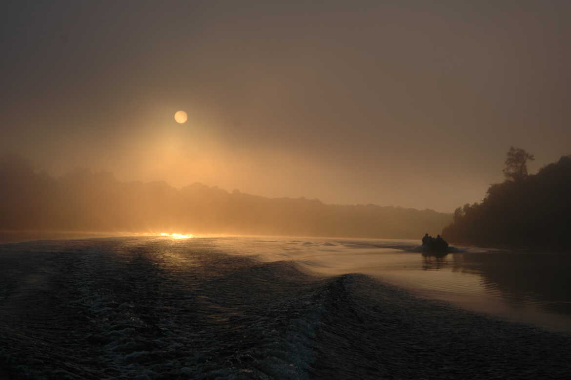 A l'aube sur le Rio Négro