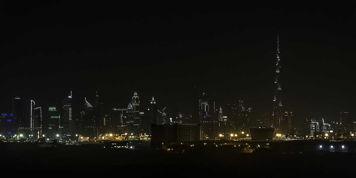 Dubaï by night
