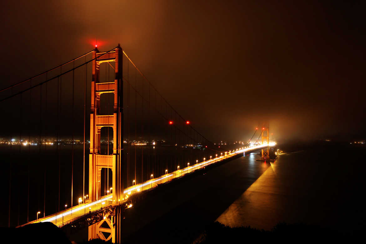 Golden Gate dans le brouillard