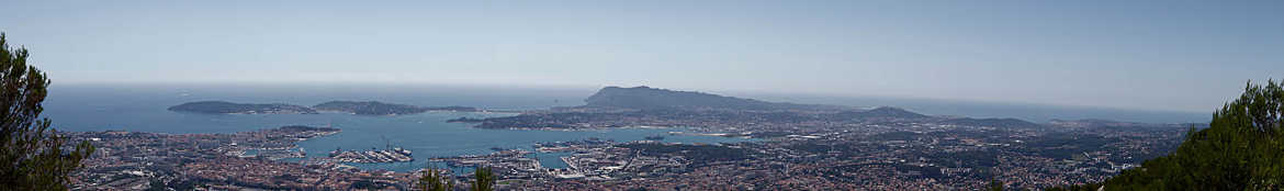 Panorama de la rade de Toulon