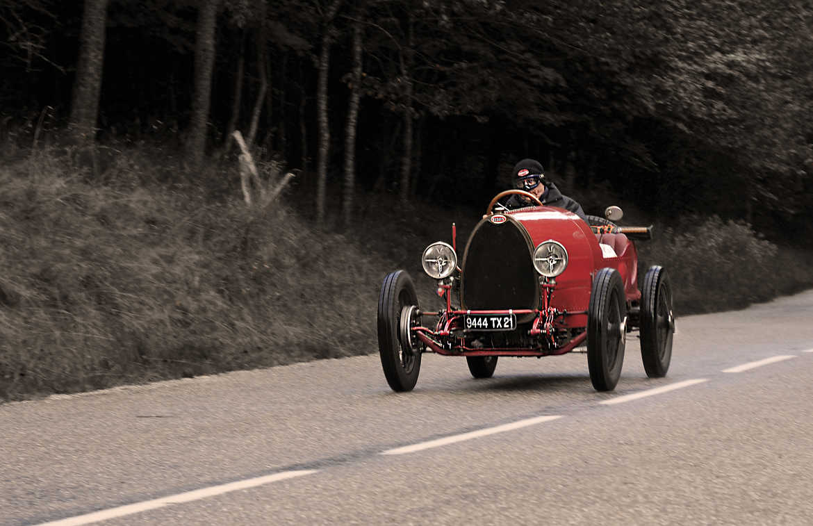 Bugatti en solo