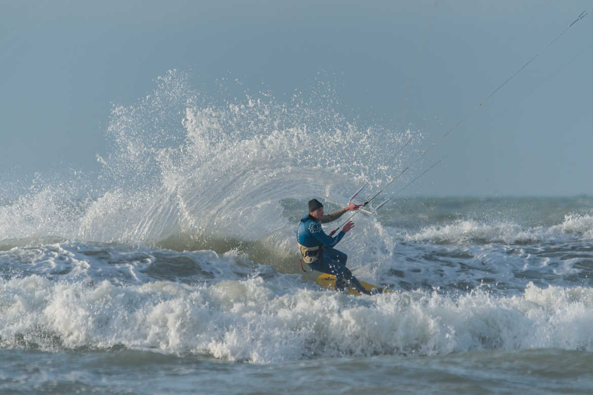 Kite- surf sur la vague