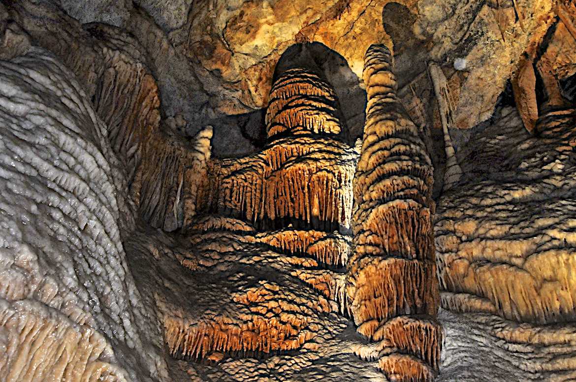 Colonnes de la grotte Orient