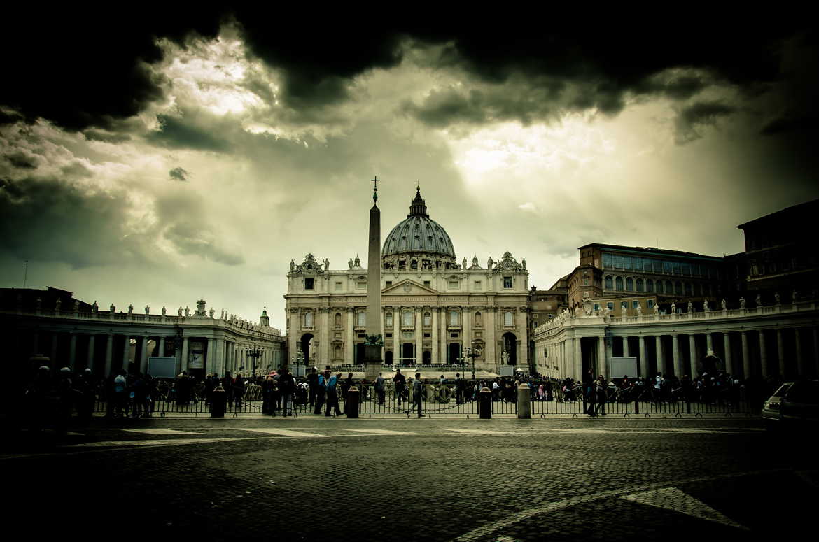 Presence divine au dessus du Vatican