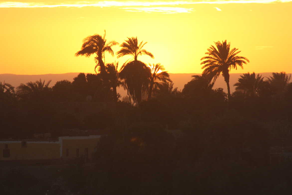 Coucher de soleil  à Louxor (Egypte)