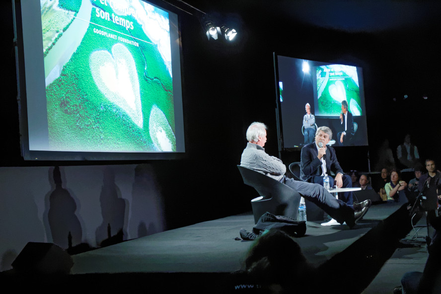 Yann-Arthus Bertrand au Salon de la Photo 2014