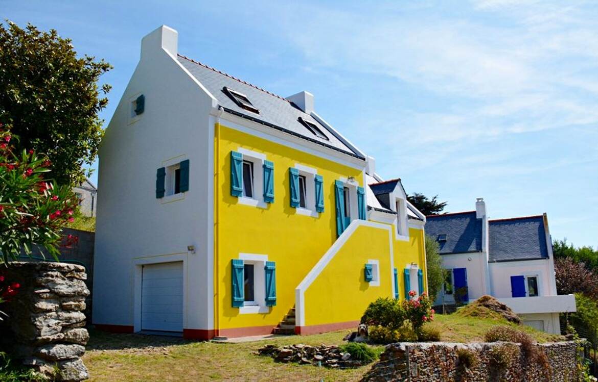 C'est une maison jaune...