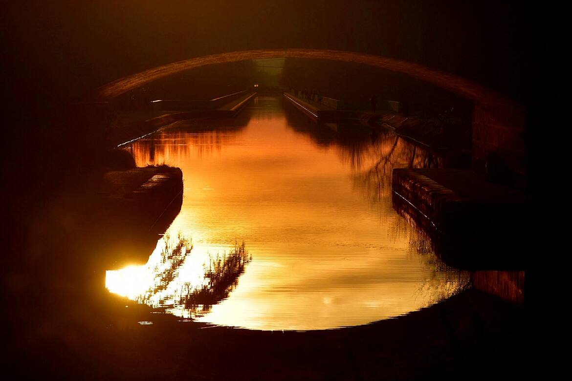 L'Éclat Mystérieux du Pont-Canal