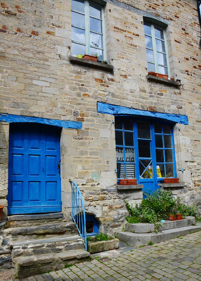 Bleu Majorelle au Mont St Michel 2