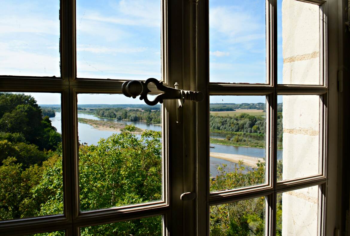 Fenêtre avec vue sur Loire