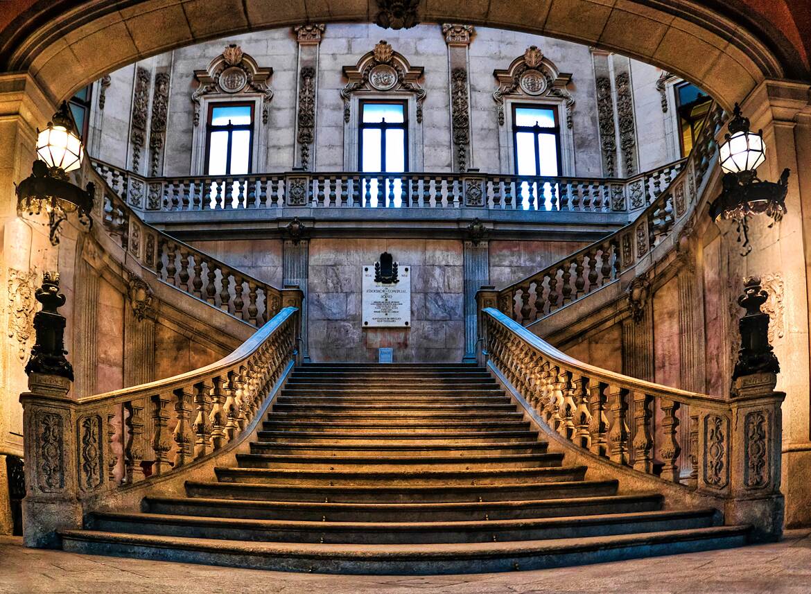 Le Palácio dal Bolsa !