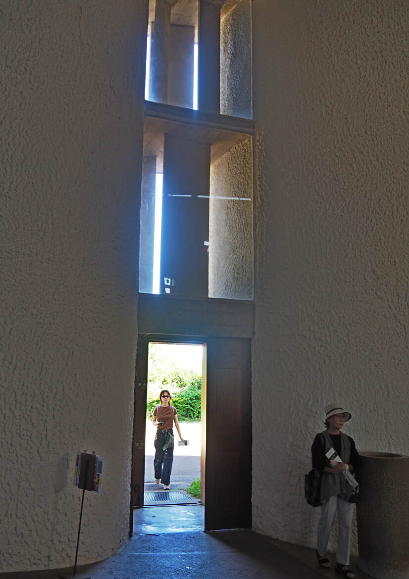 Entrons dans la chapelle
