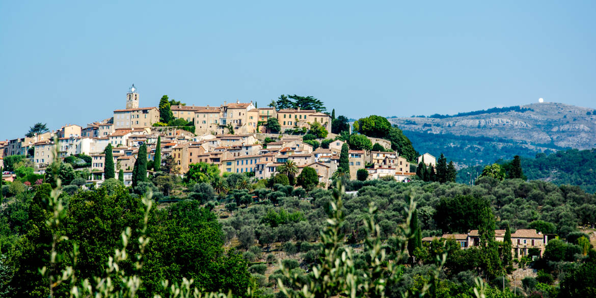 Et Clic. Village Provençal et sa Boule radar