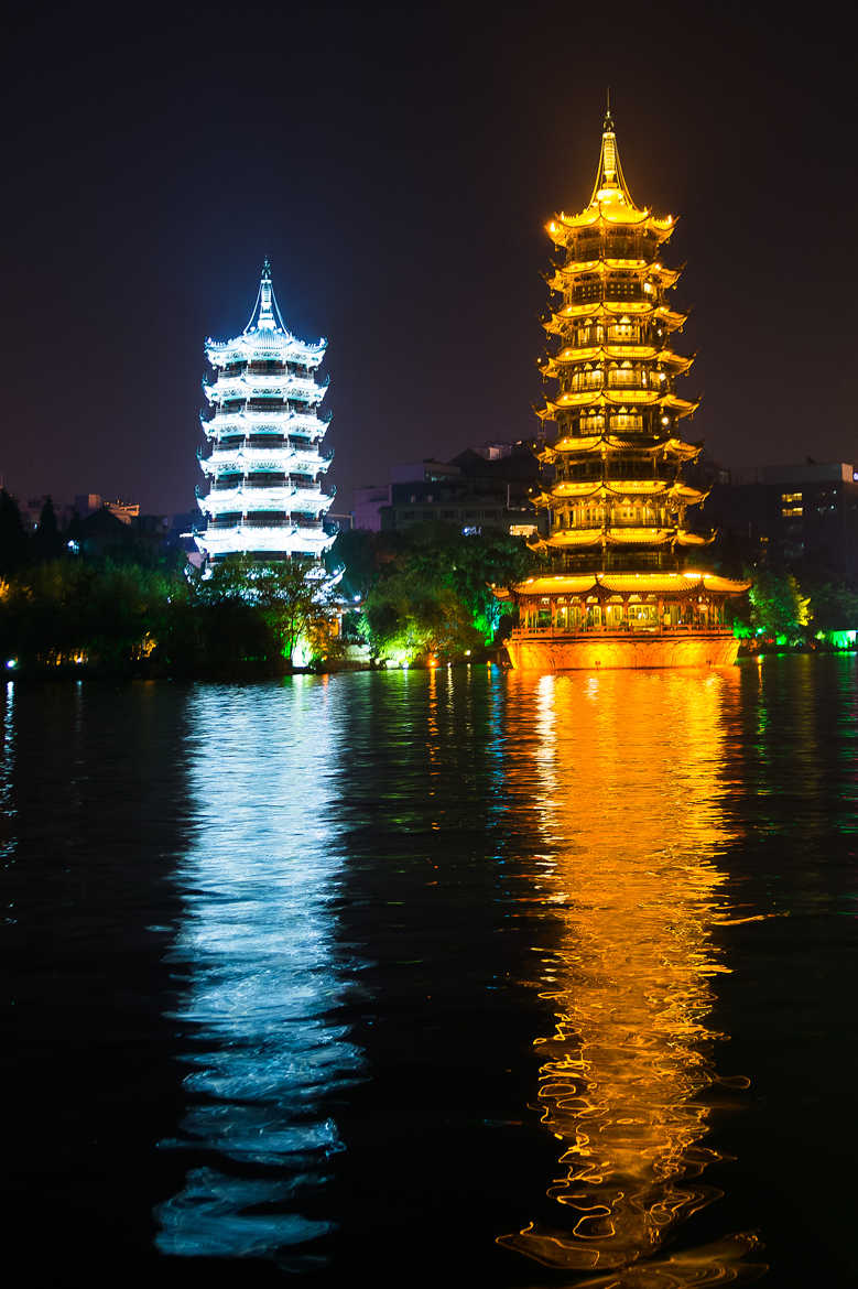 La pagode d'or et d'argent