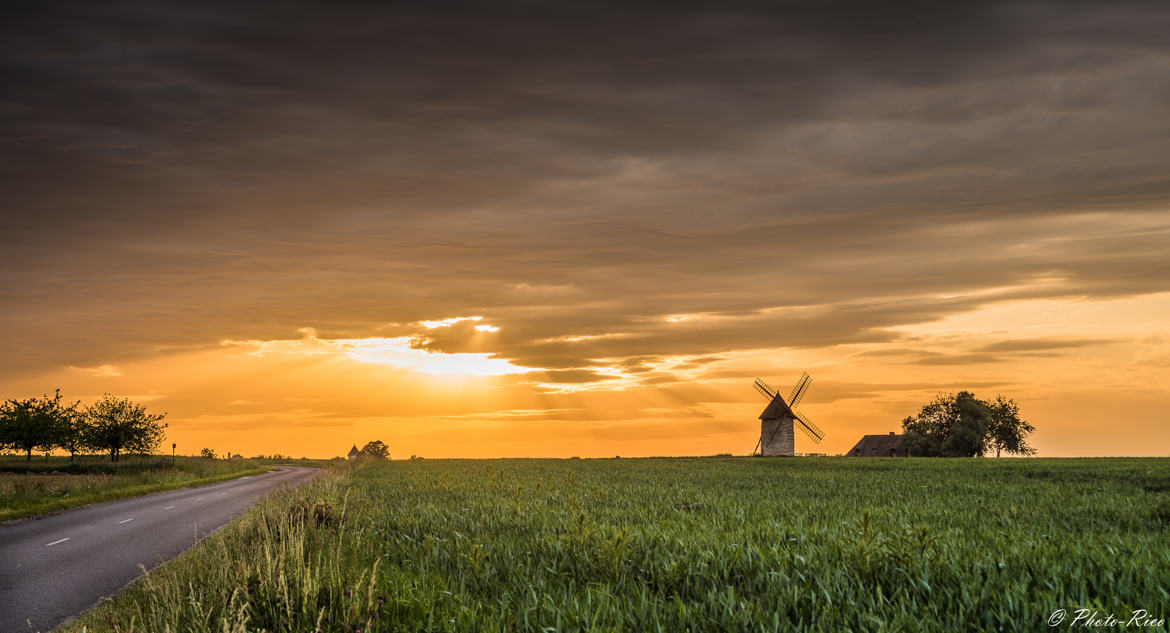 Le Moulin