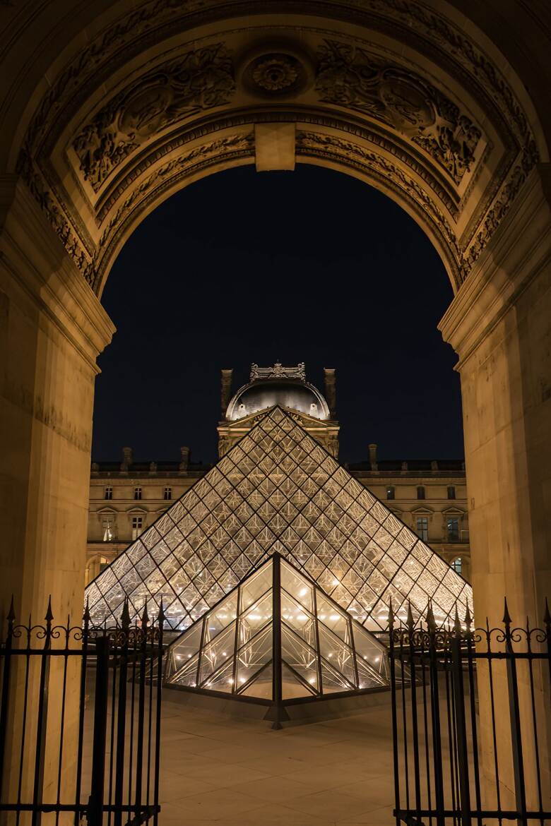 Nocturne au Louvre