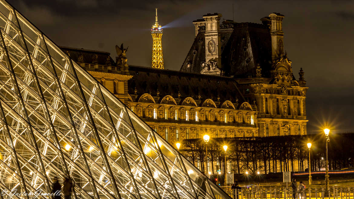 Louvre tour eiffel