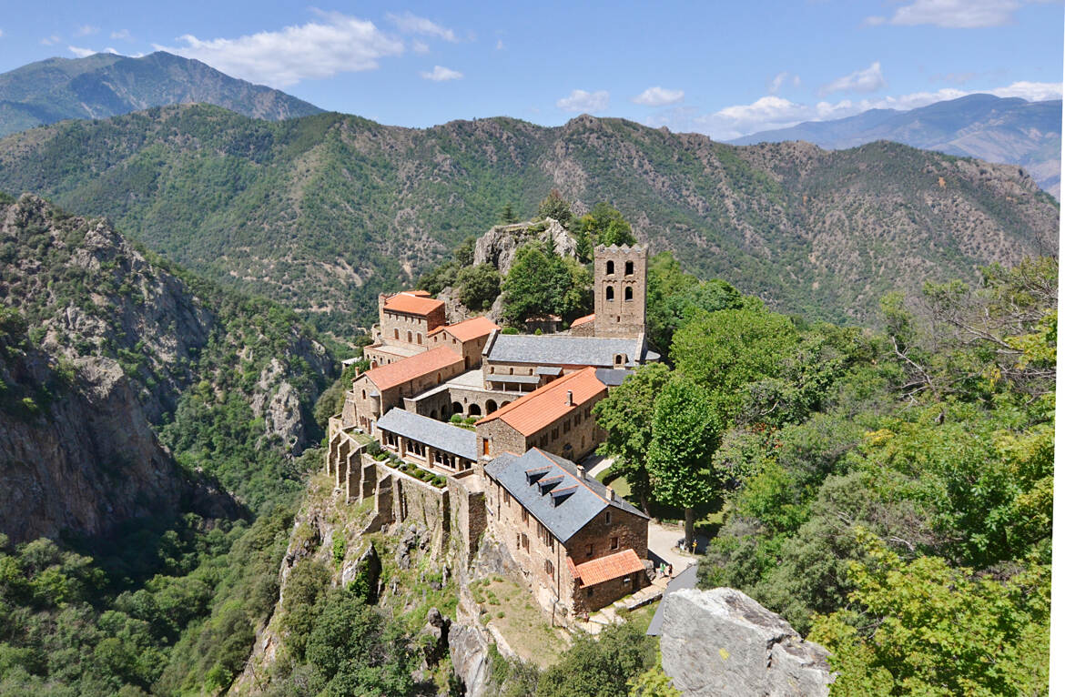 L'abbaye sur son promontoire