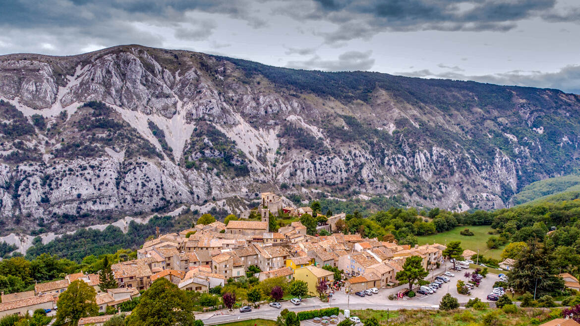 Gréolières Village ( Avec mon Drone )