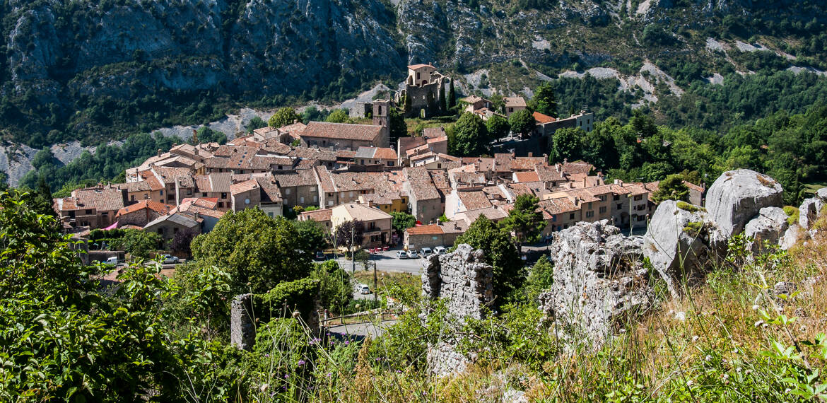 Gréolières et son château 2