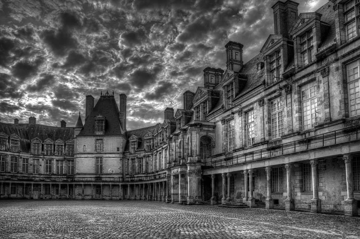 La cour Ovale (Fontainebleau)