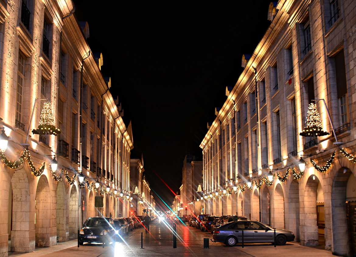 Rue Royale, le soir
