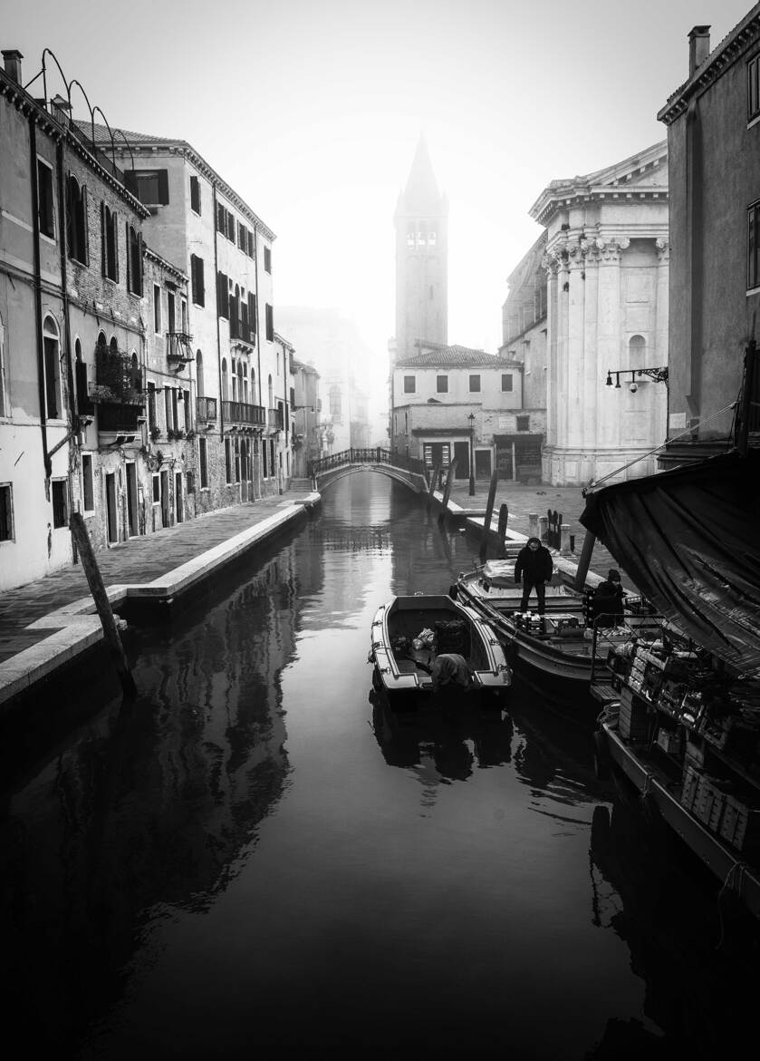le marché sur le canal