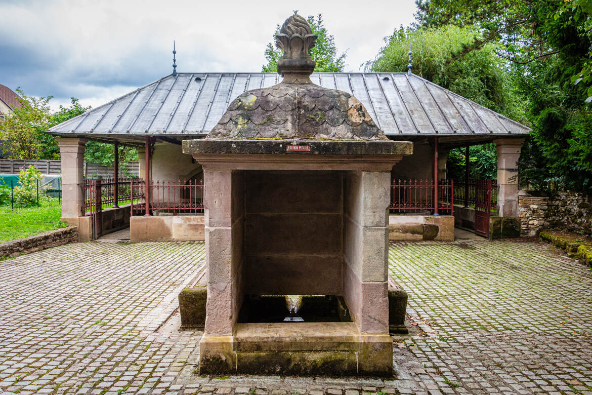 La fontaine-lavoir