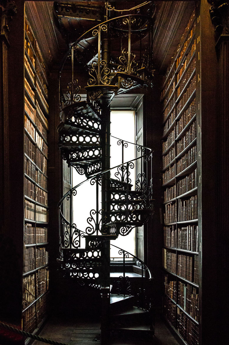 escalier Trinity college library