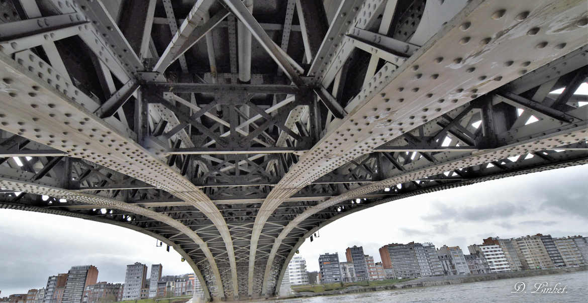 Sous le pont