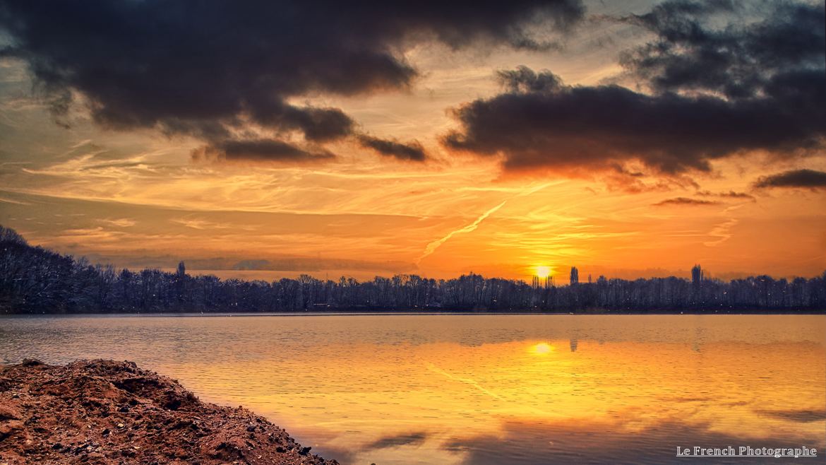 Le coucher du soleil est là preuve que les fins peuvent être belles.