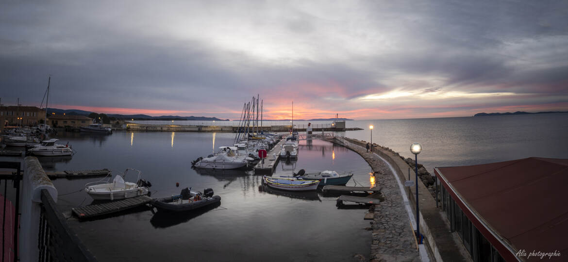 petit port des salins d'hyères