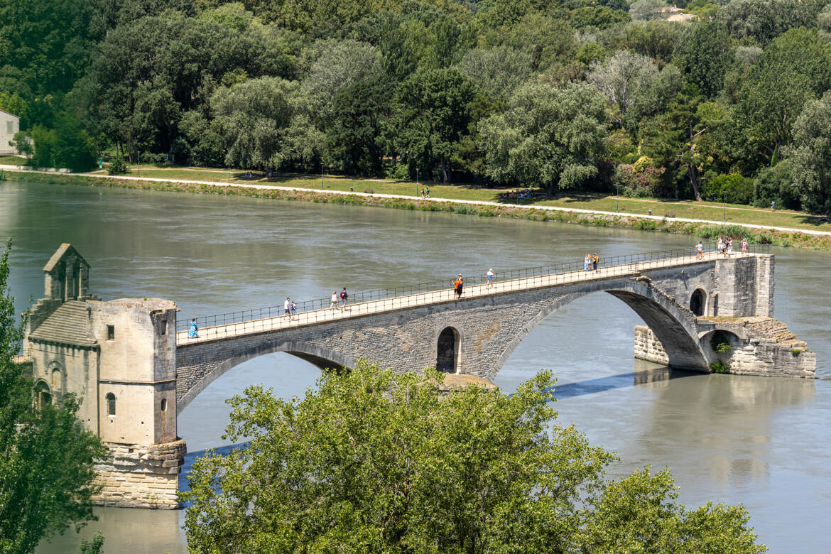 Sur le pont d'Avignon .....