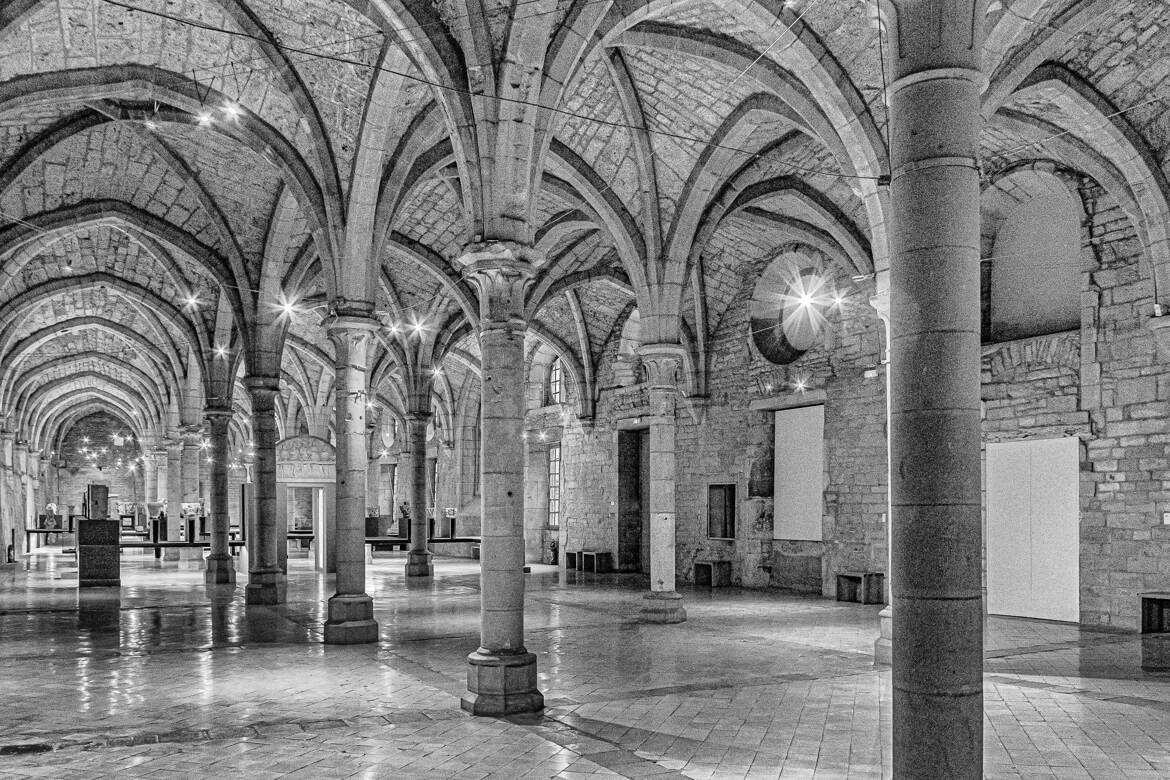 Archives gothiques : abbaye bénédictine Saint-Bénigne de Dijon