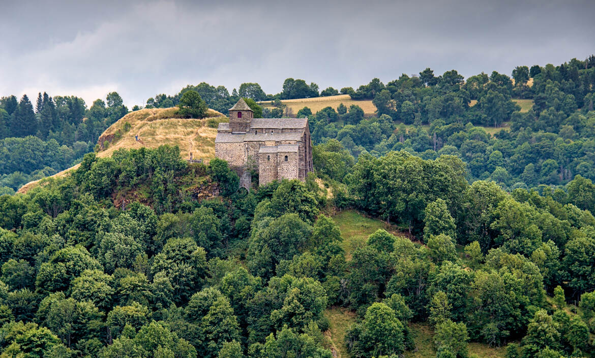 Eglise St Pierre de Bredons