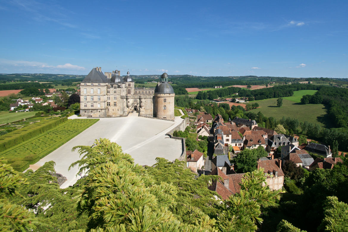 Château de Hautefort 24