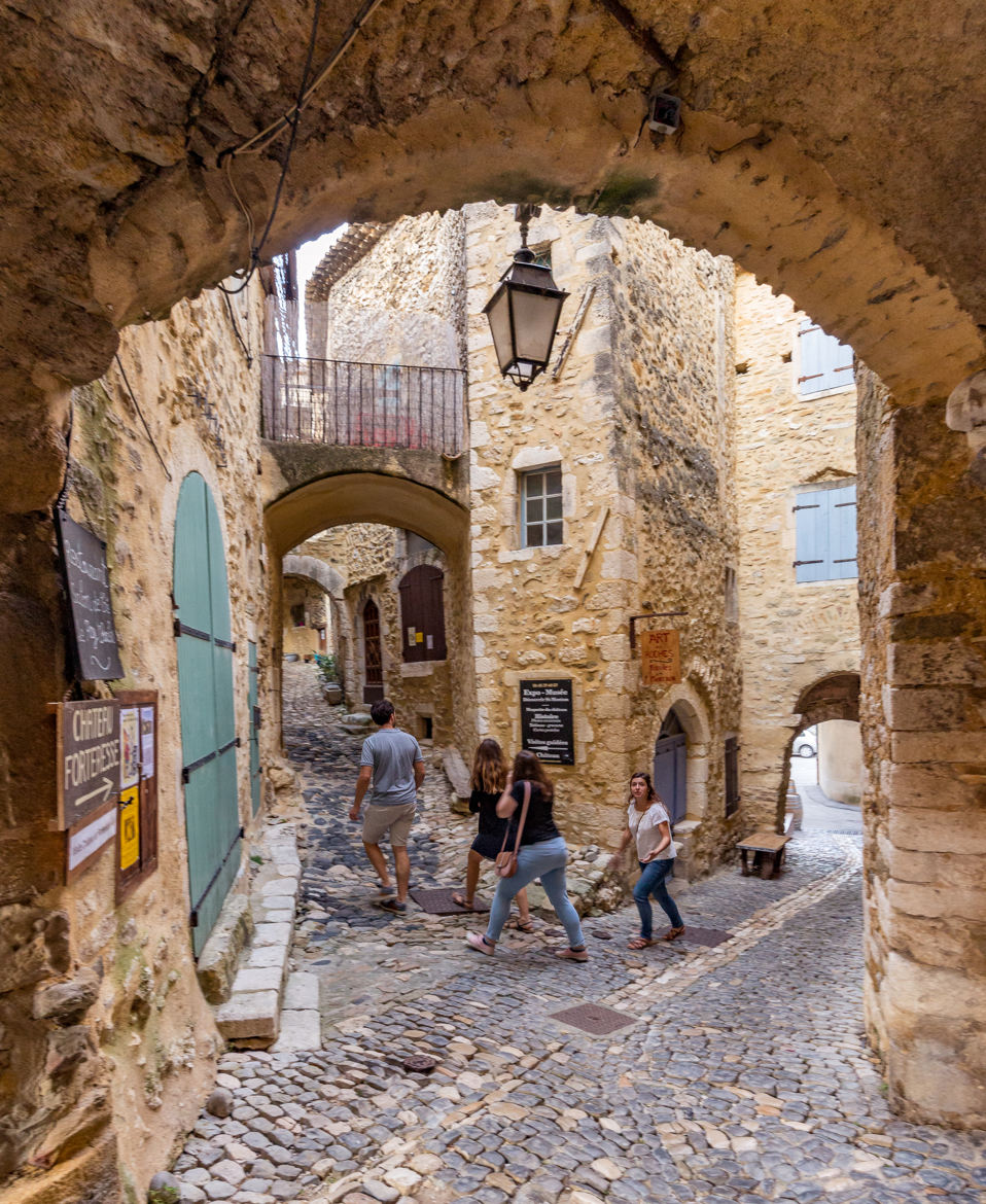 Ruelles de St Montan (2)