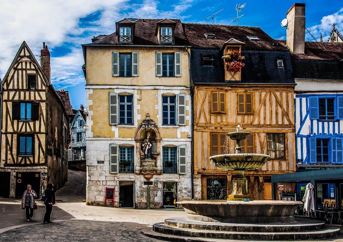 La place St. Nicolas à Auxerre
