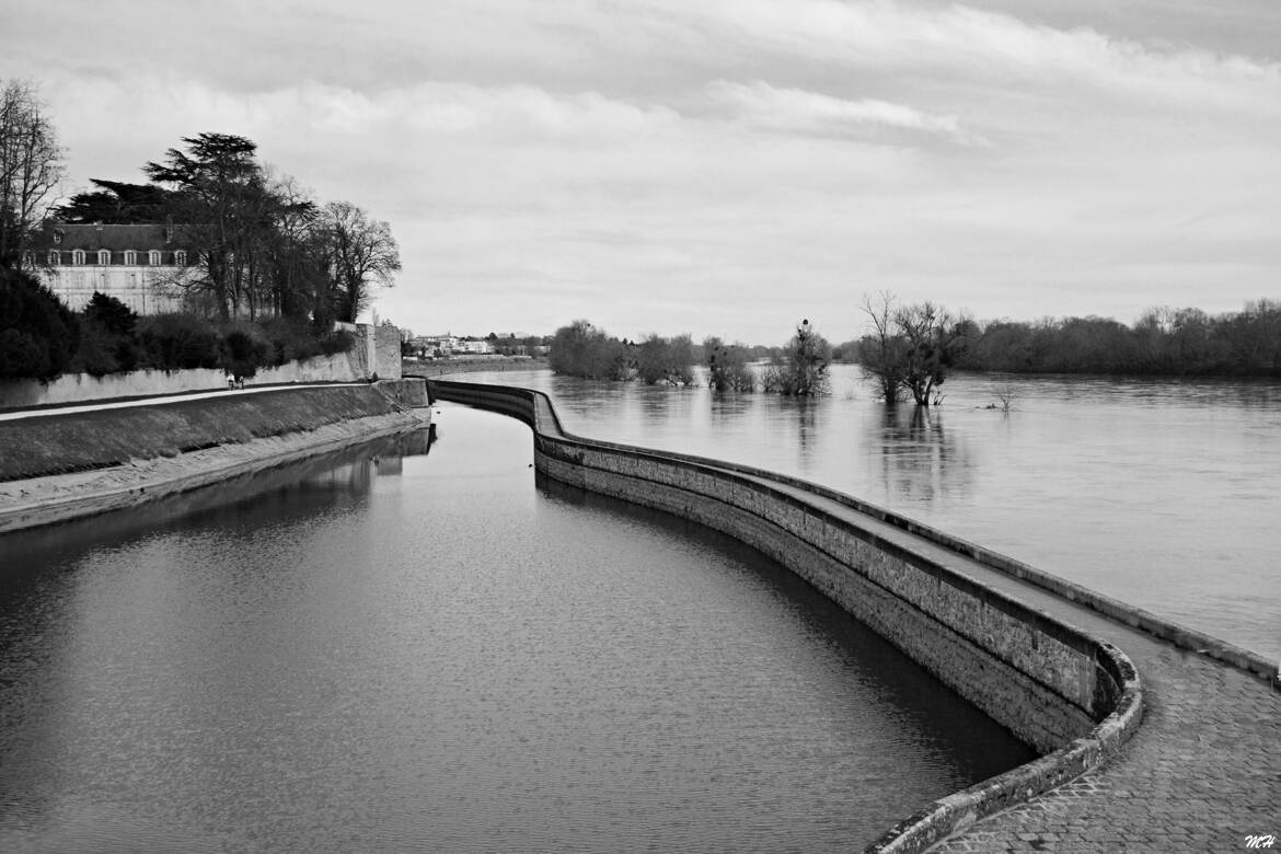 Entre Loire et Canal N&B