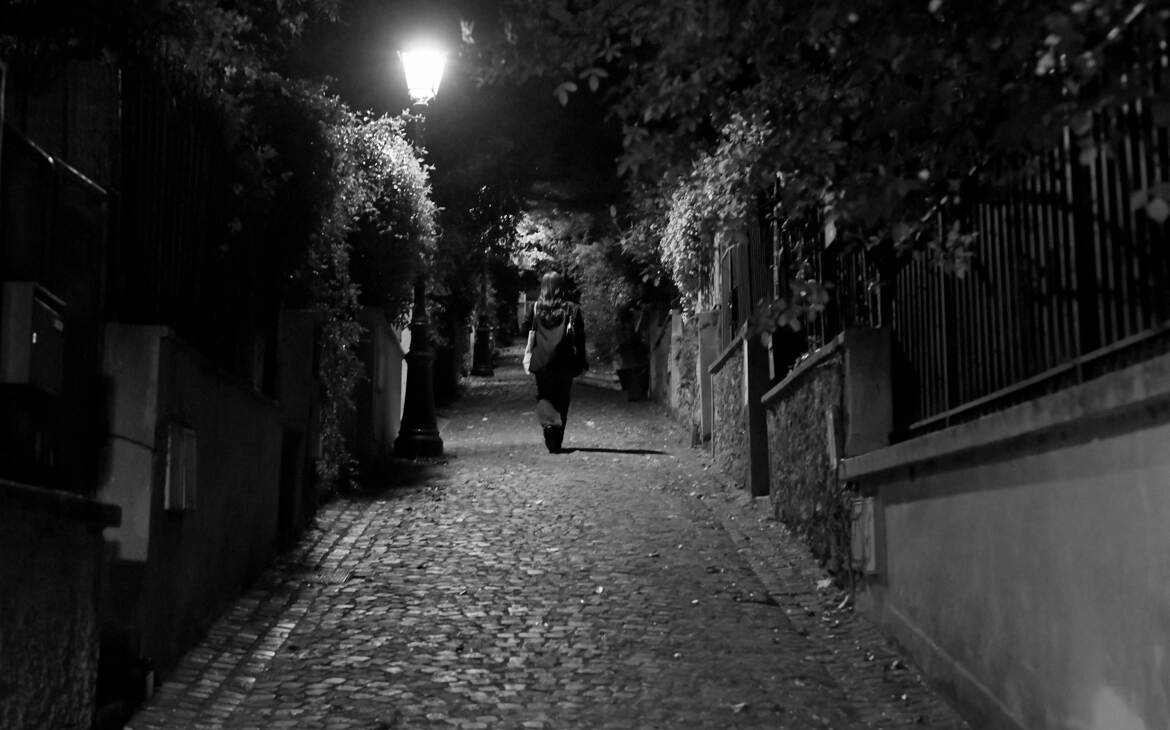 C'est à cette heure là qu'tu rentres !?