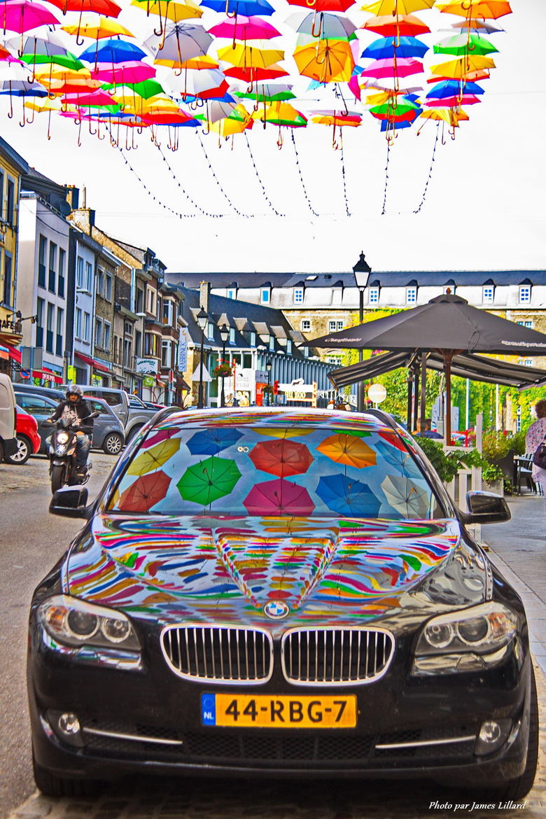 BMW multicolore