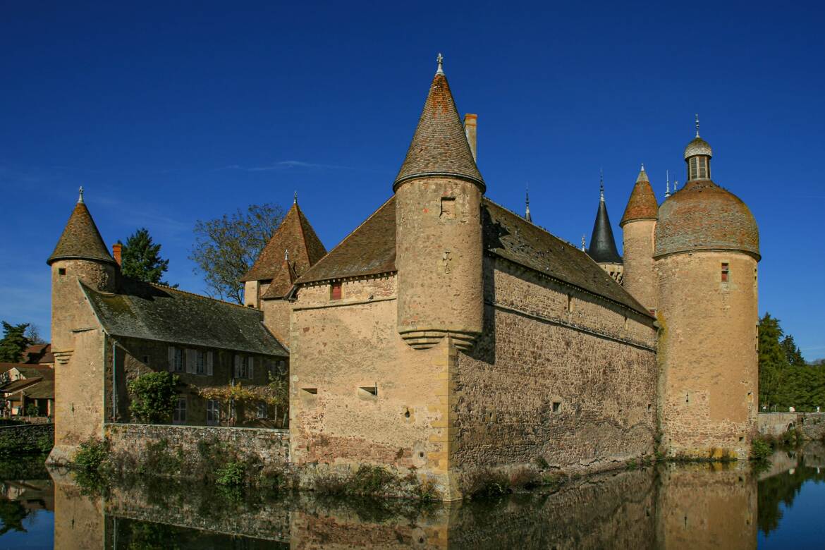 Archives châtelaines : château de La Clayette