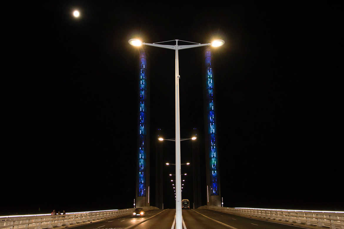 Les lumières bleues des quais de Bordeaux
