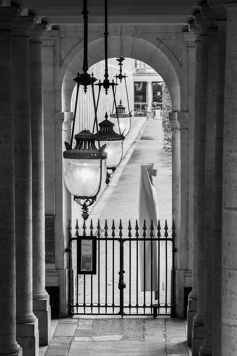 Sous les arcades du Palais royal