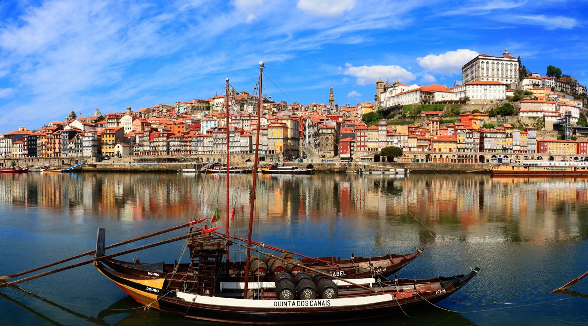 Vue de Porto depuis Vila Nova de Gaia