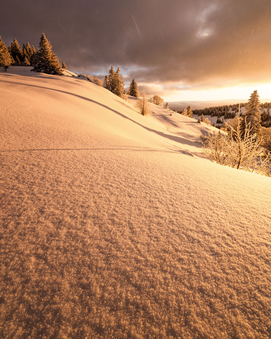 Entre averse de neige et lever de soleil