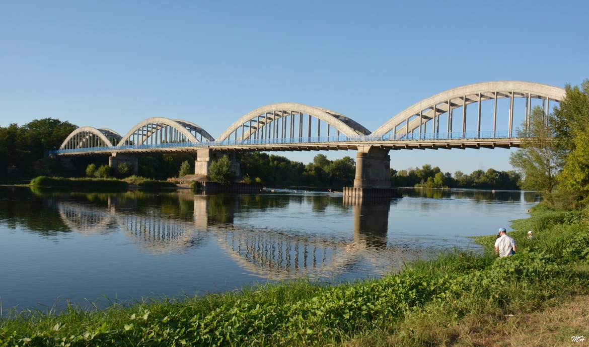 Le Pont et le pêcheur