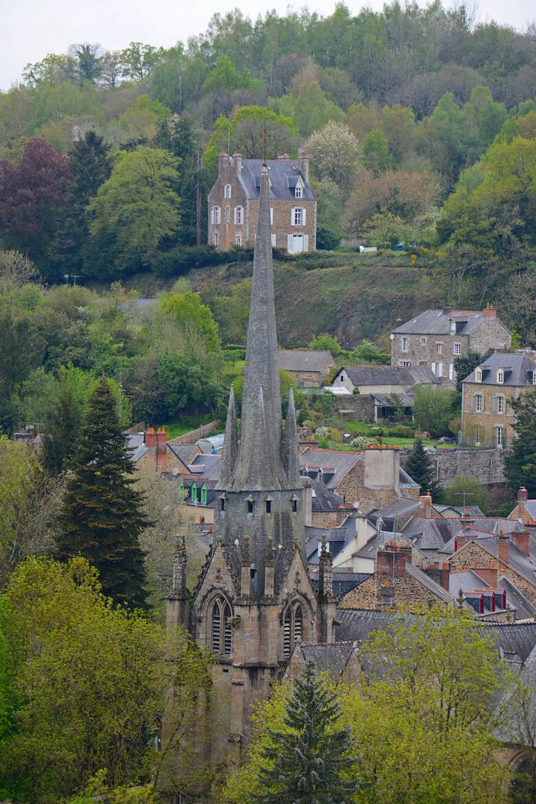 Plongée sur Fougères