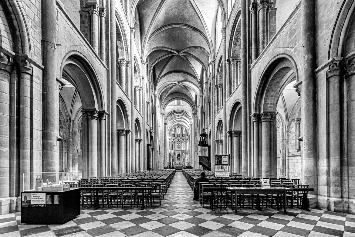 Archives ecclésiales : abbatiale Saint-Étienne de l'Abbaye-aux-Hommes de Caen