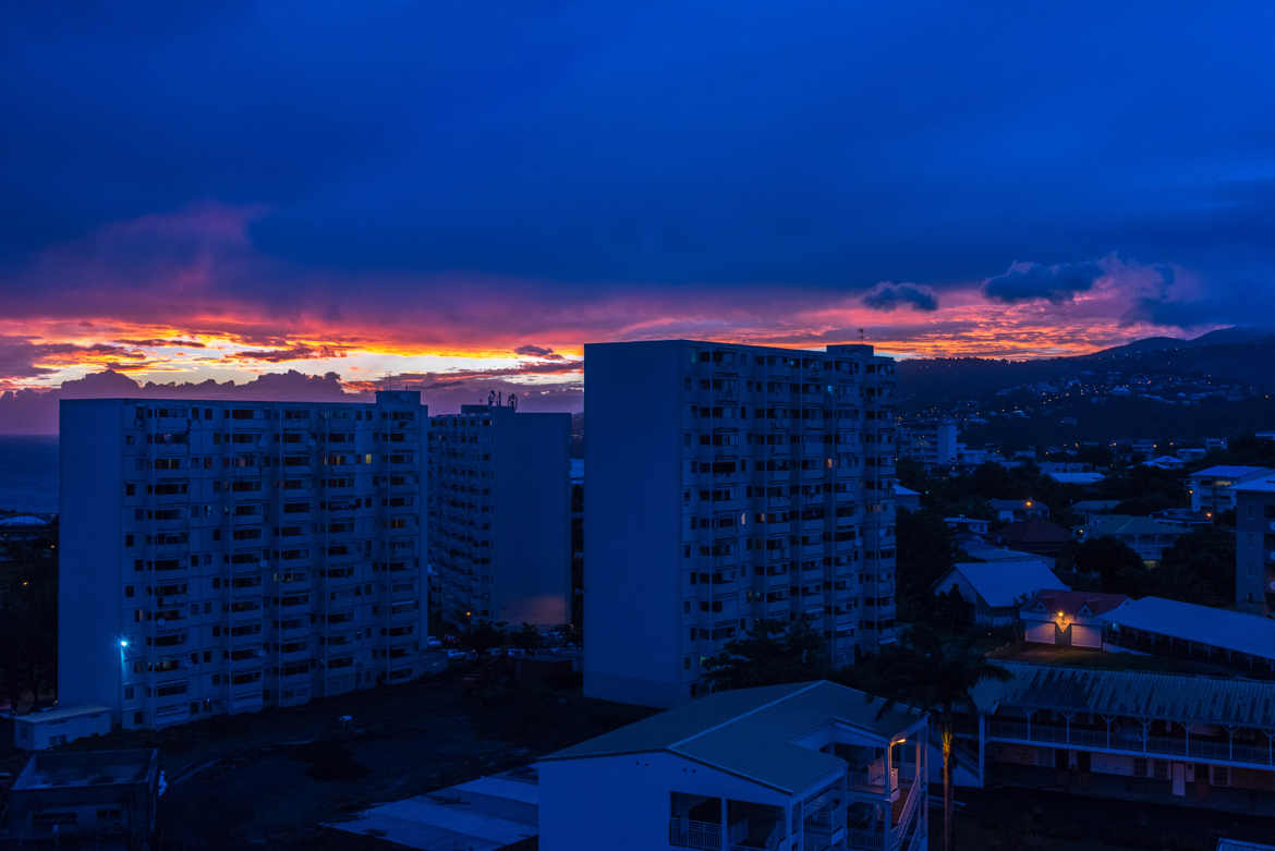 NUIT SUR LA CITE